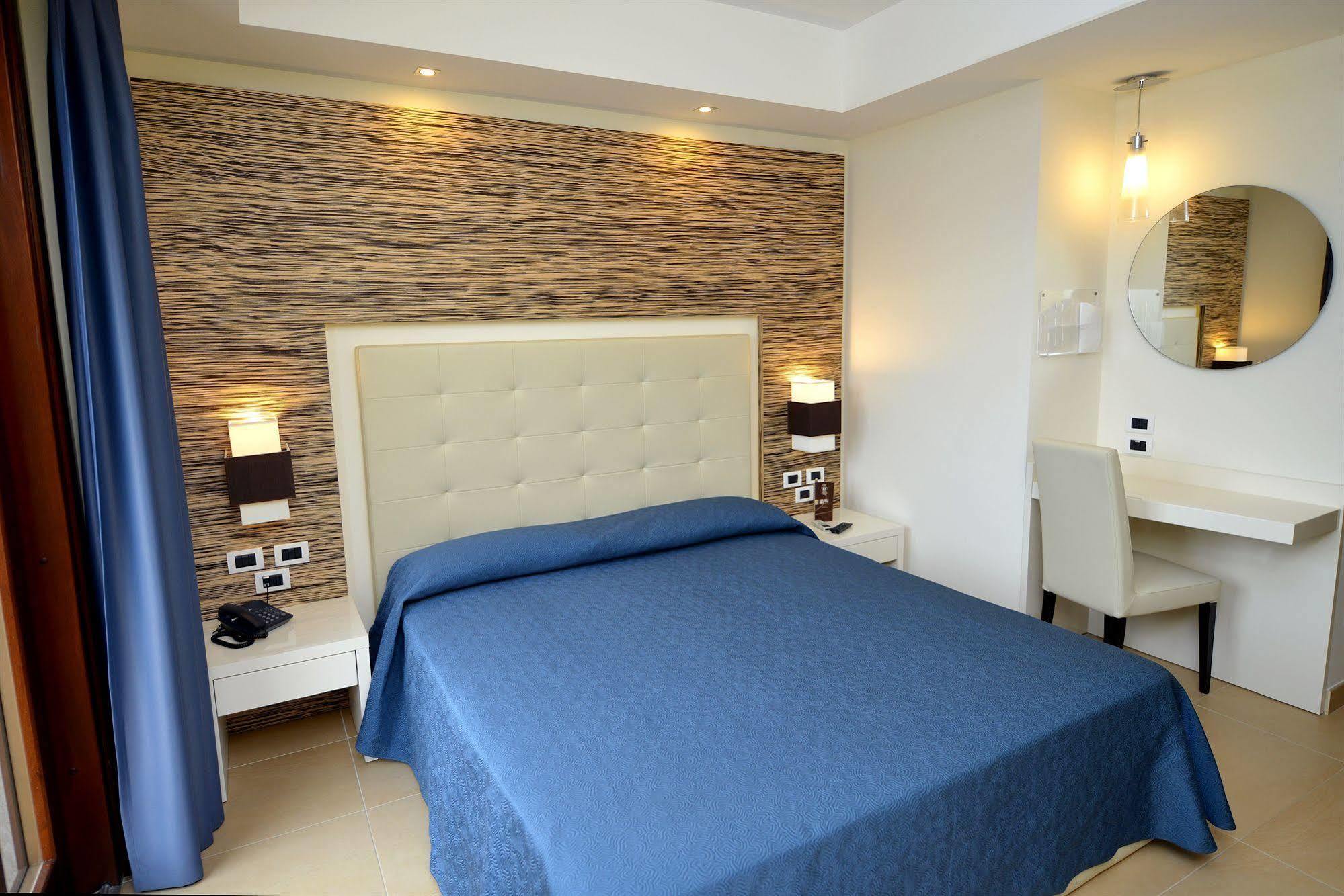 Prince Franklyn Hotel Santa Maria di Castellabate Kültér fotó